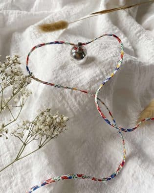 Bola de grossesse argent et cordon liberty